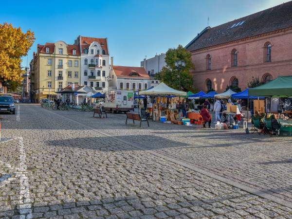 Rynek – 450m